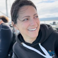 Andi Cross